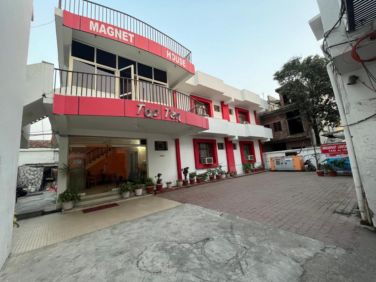 Hotel Magnet House Дехрадун Экстерьер фото