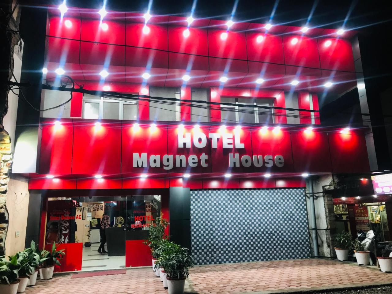 Hotel Magnet House Дехрадун Экстерьер фото